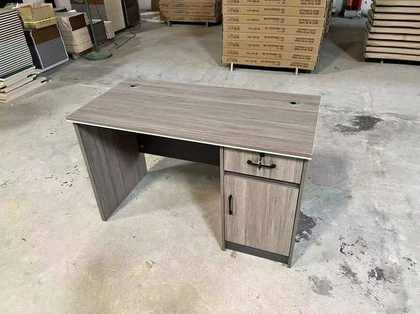 Bureau compact avec caisson à tiroir